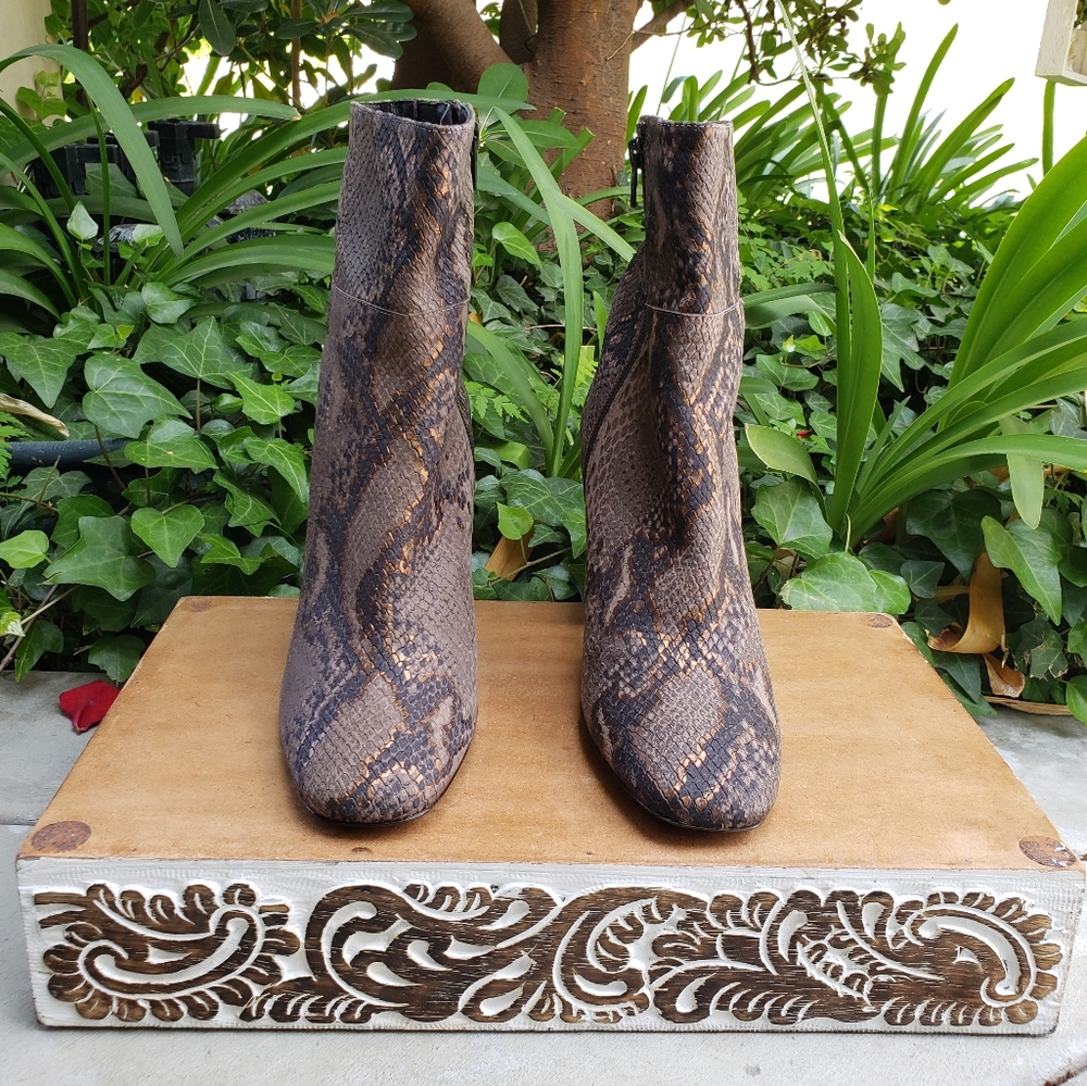 Chic Free People Booties - Picture 9 of 14